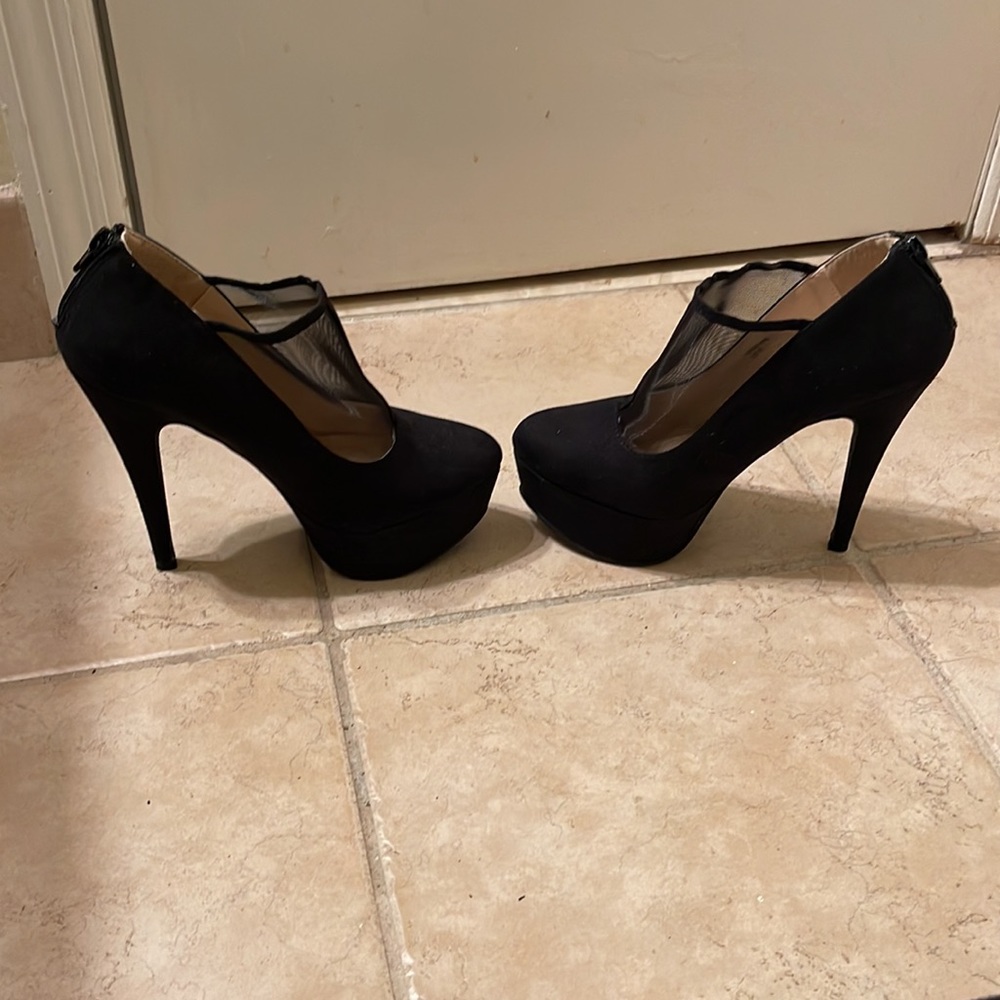 High heels - Picture 3 of 4